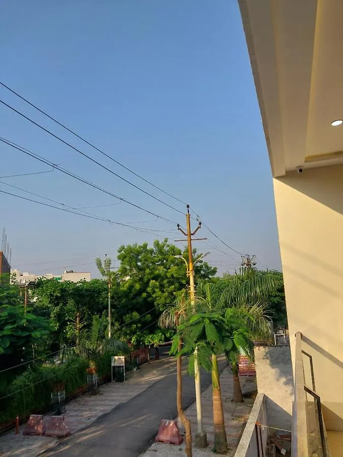 Taj Nice Point Manage By Taj Sunrise Group Agra  Homestay Agra (Uttar Pradesh)