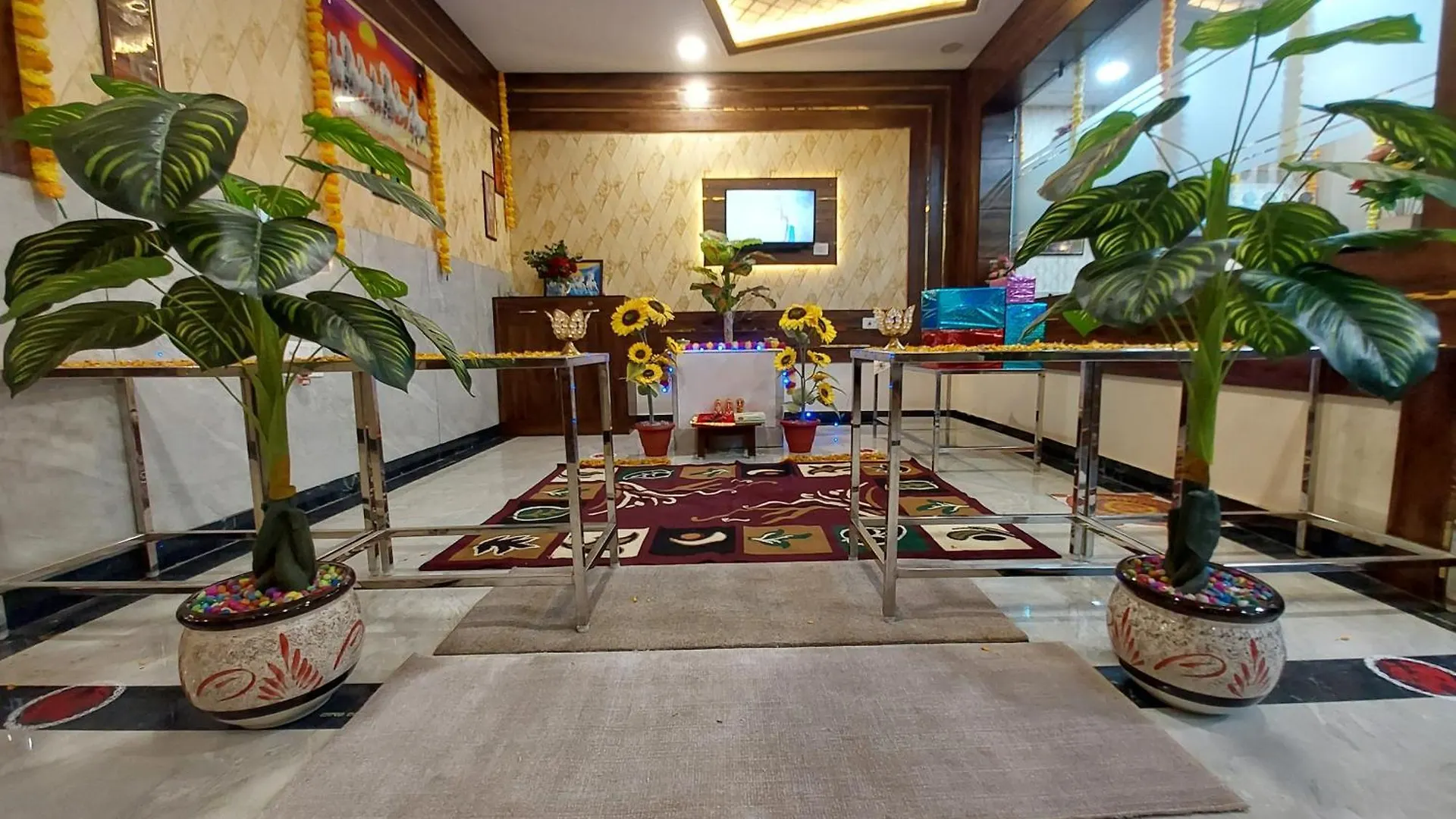 Taj Nice Point Manage By Taj Sunrise Group Agra