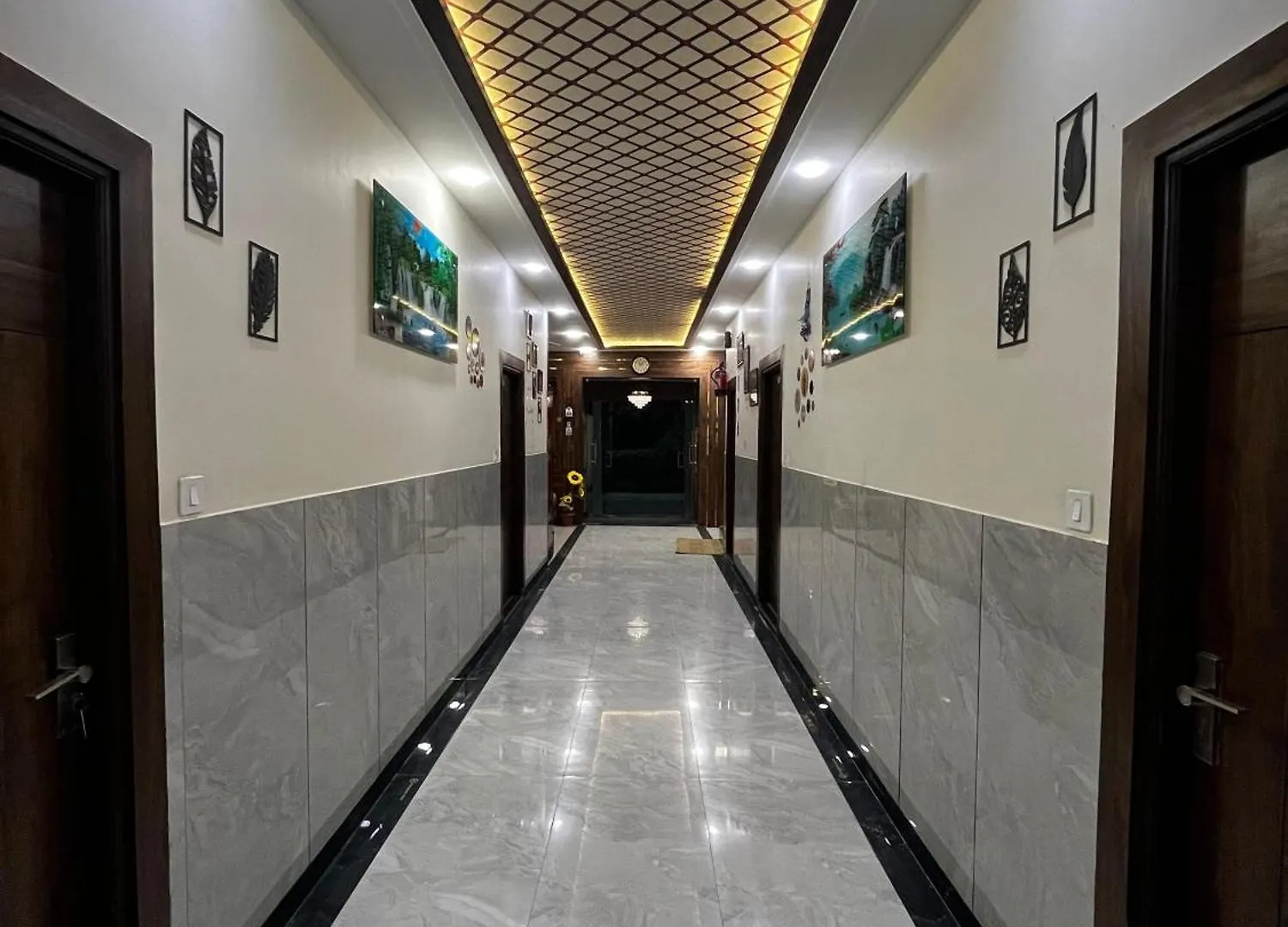 Taj Nice Point Manage By Taj Sunrise Group Agra  0*, Agra (Uttar Pradesh) India